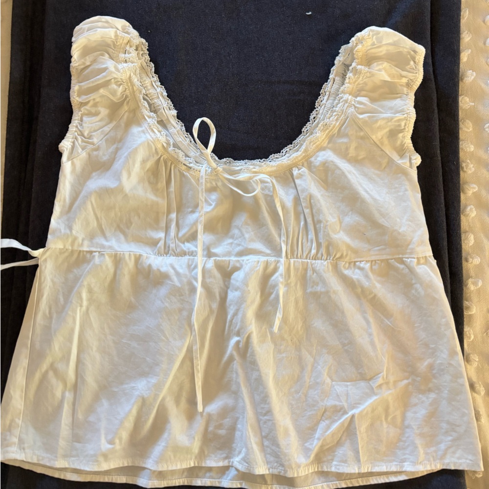 White brandy top